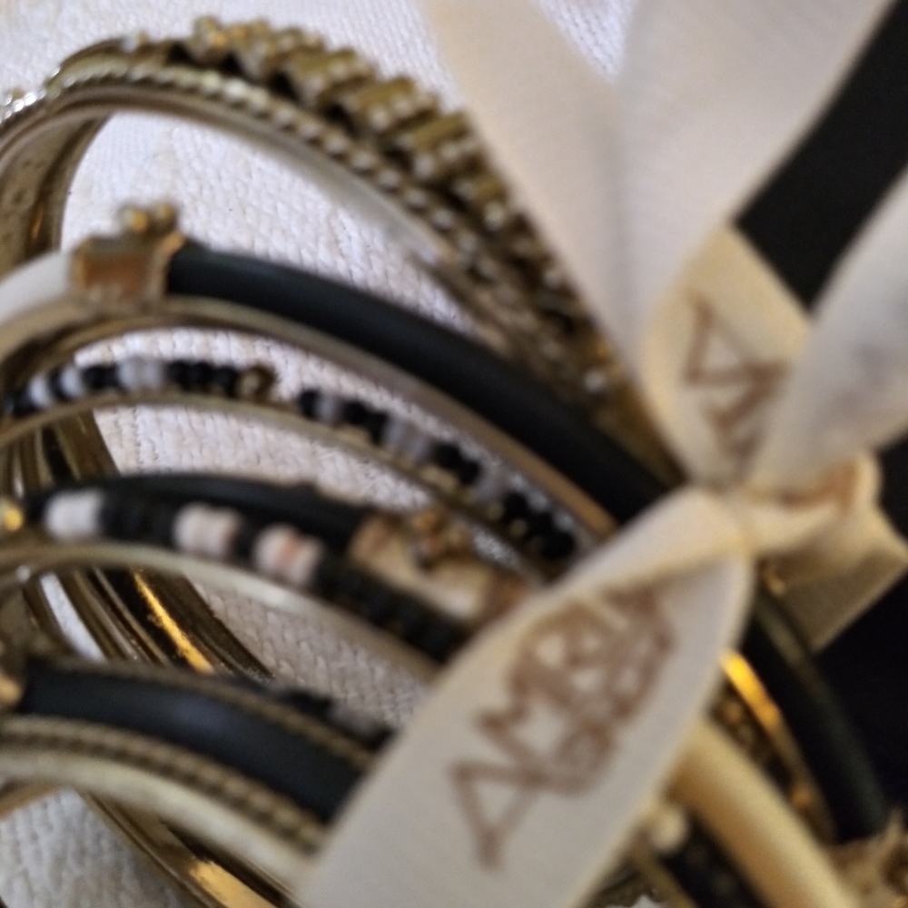 Bracelets - Picture 4 of 4